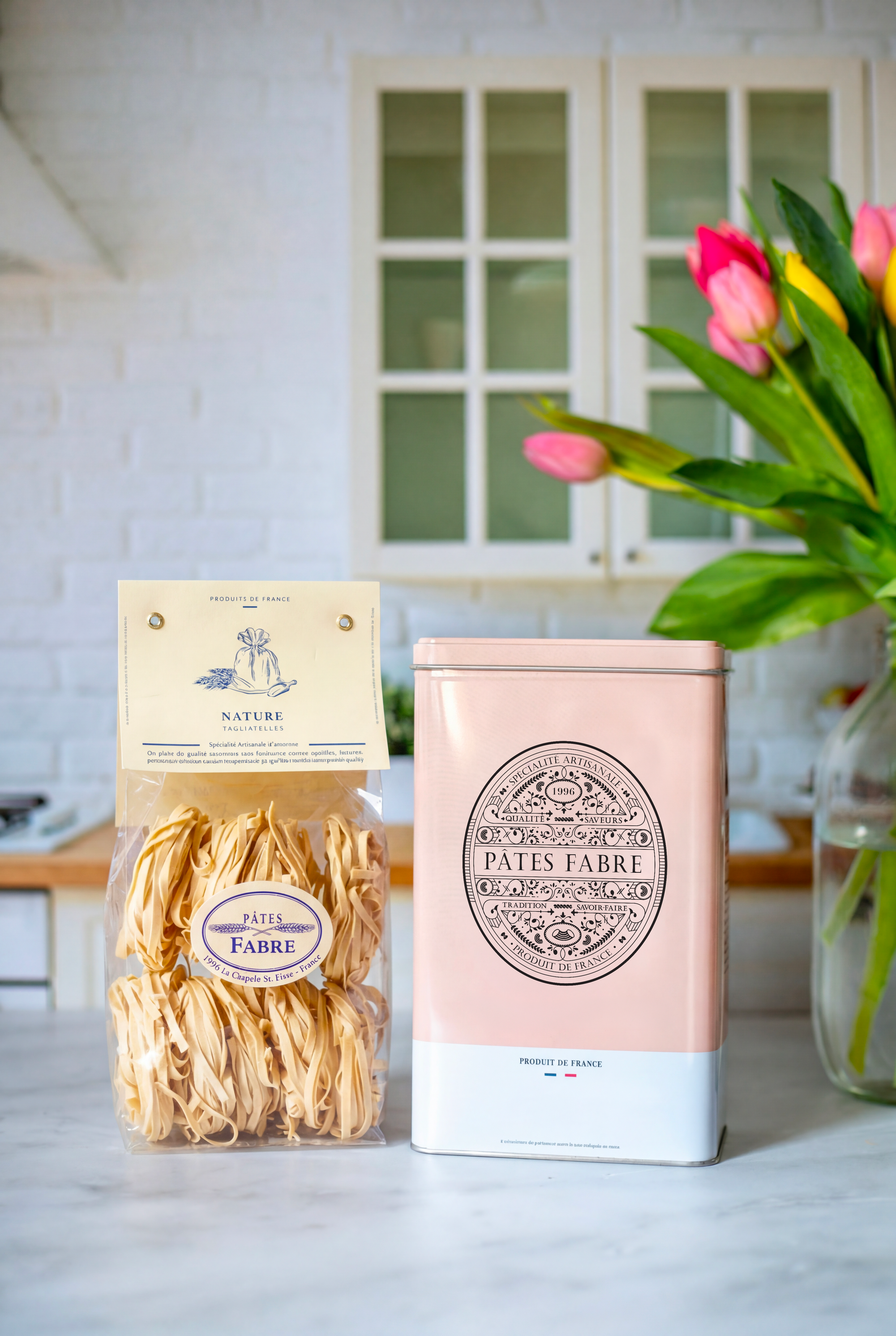 BOITE METAL CONTENANT 250G DE PATES - TAGLIATELLES NATURES